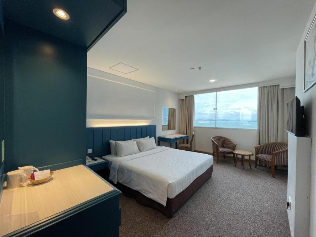 Hotel Continental George Town Esterno foto