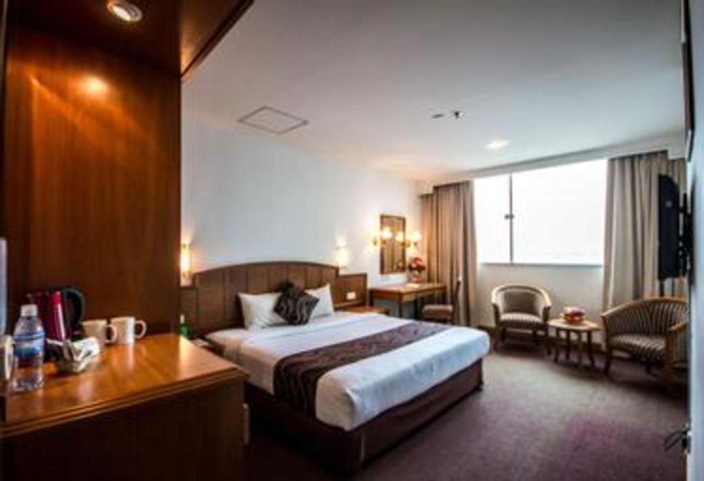 Hotel Continental George Town Esterno foto