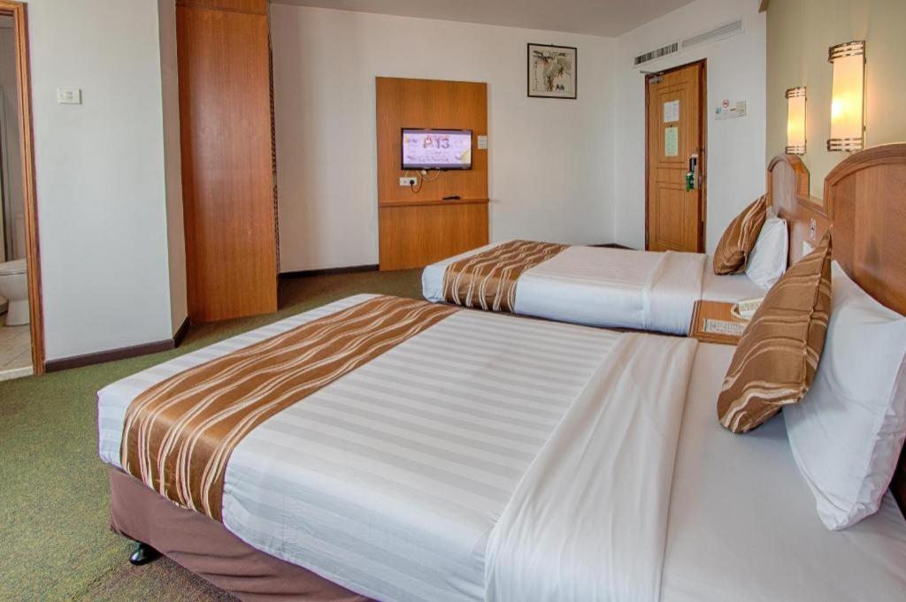 Hotel Continental George Town Esterno foto