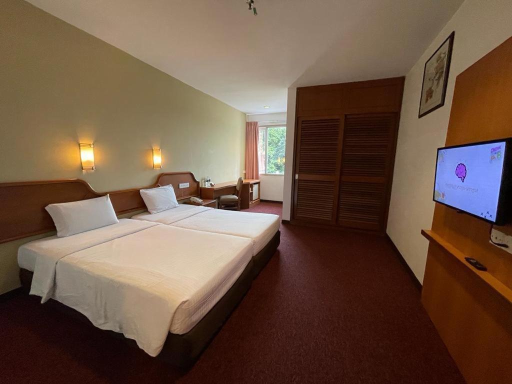 Hotel Continental George Town Esterno foto