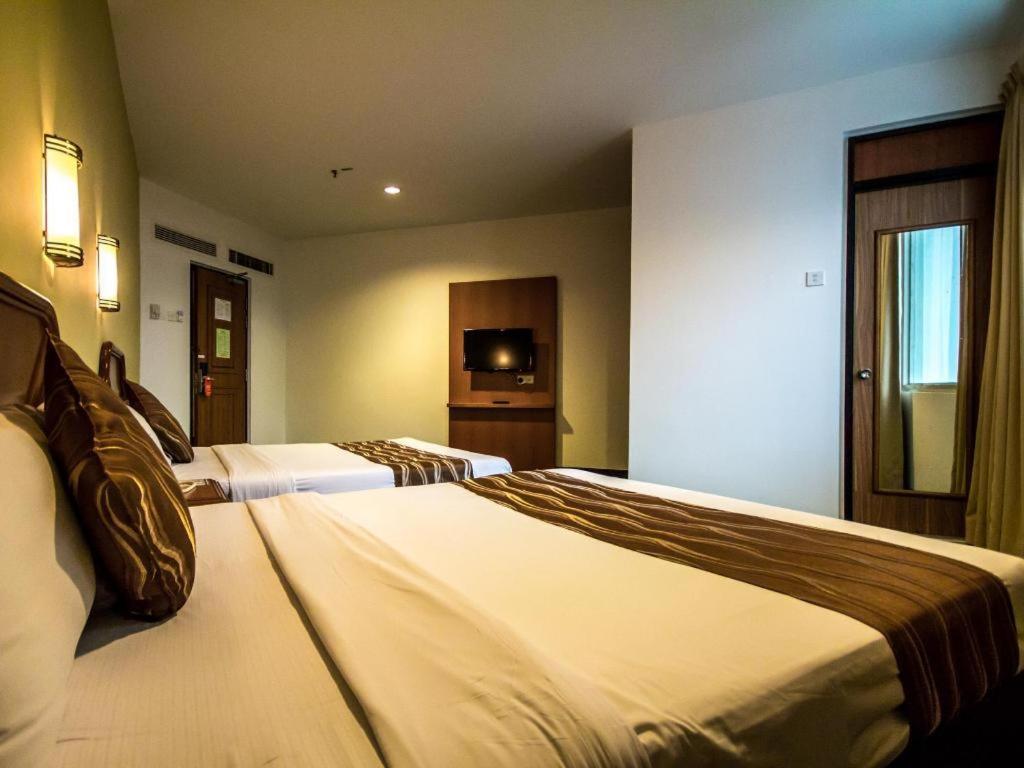 Hotel Continental George Town Esterno foto