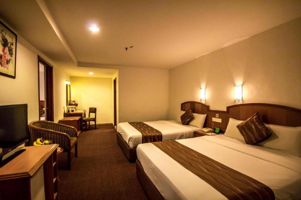 Hotel Continental George Town Esterno foto