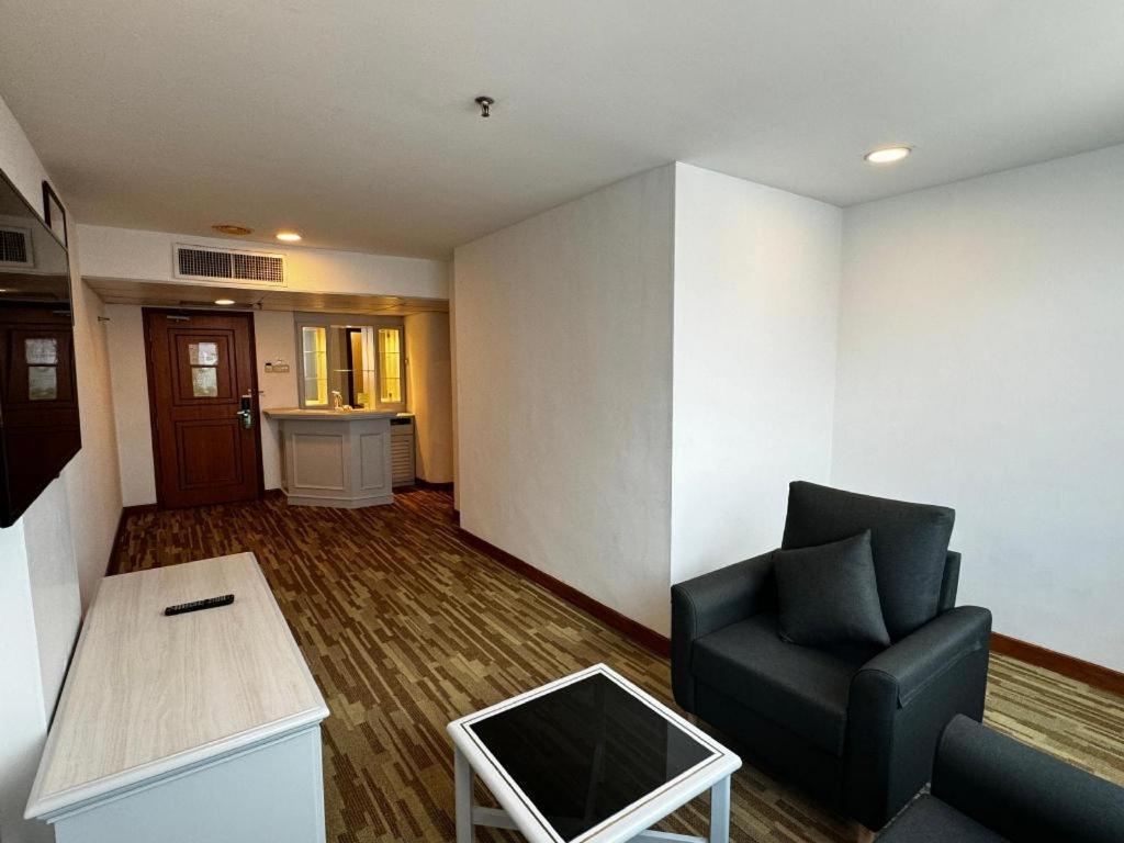 Hotel Continental George Town Esterno foto